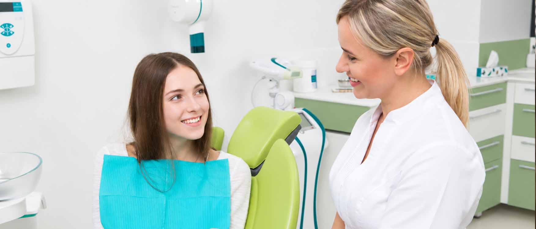 Dentist and patient meeting