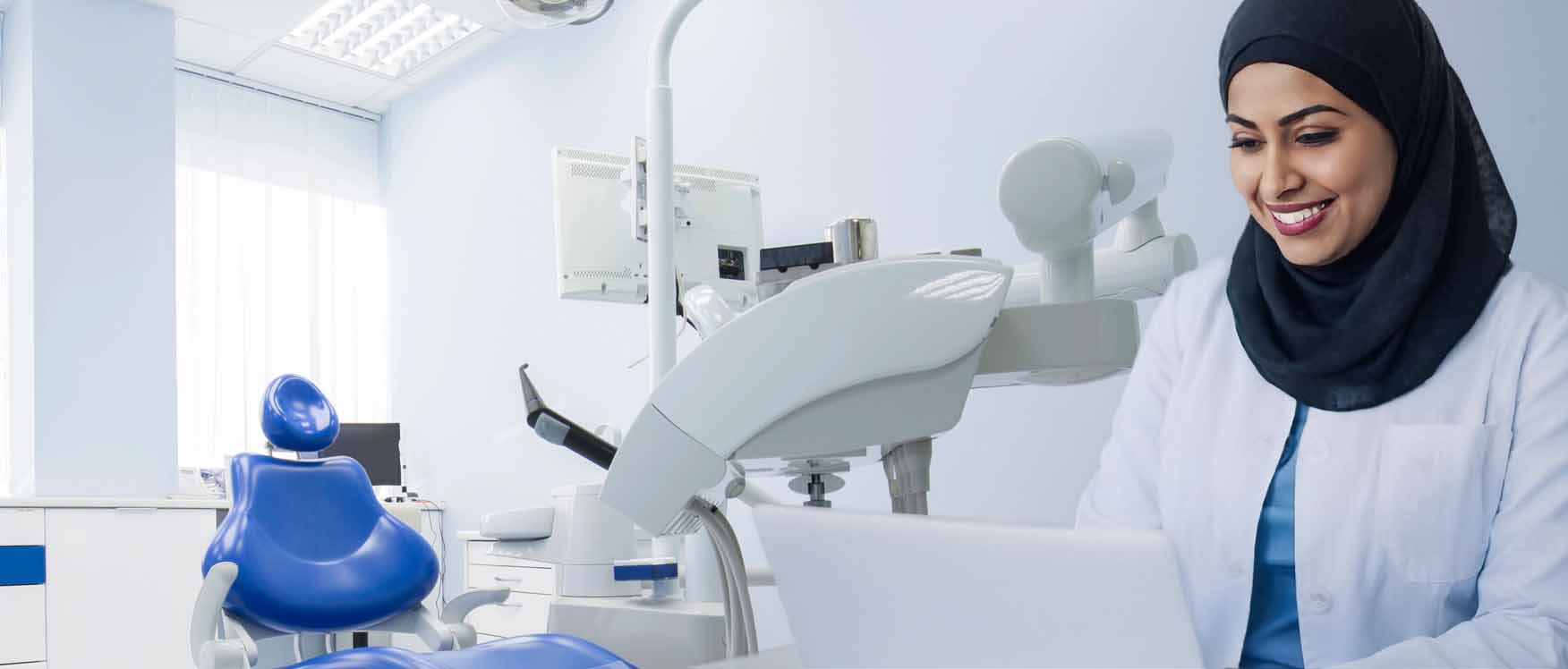 Dentist on a laptop