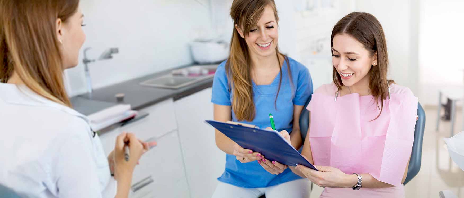 Woman visiting dentist